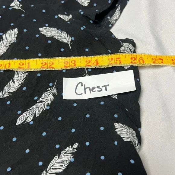 Torrid Black Feather Print Distressed Fringed Hem Lightweight Blouse Plus Size 3 - Picture 8 of 10